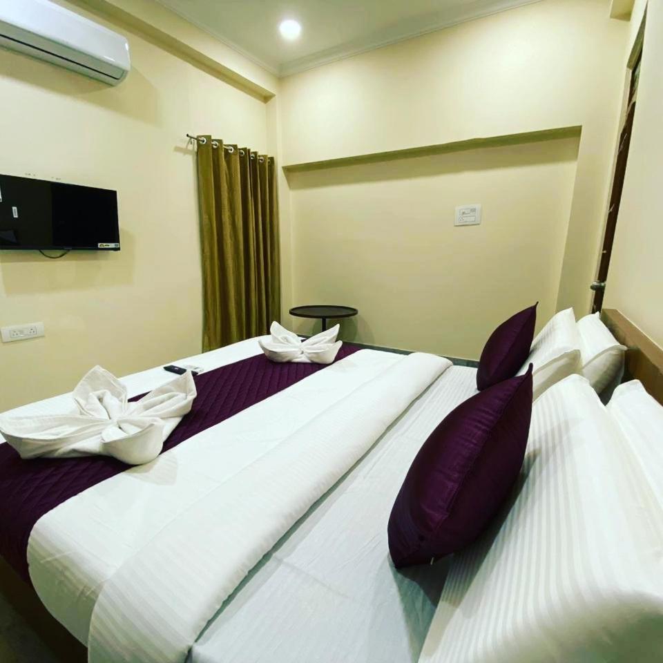 Hotel Kp Suites Metro Hajdarábád Exteriér fotografie