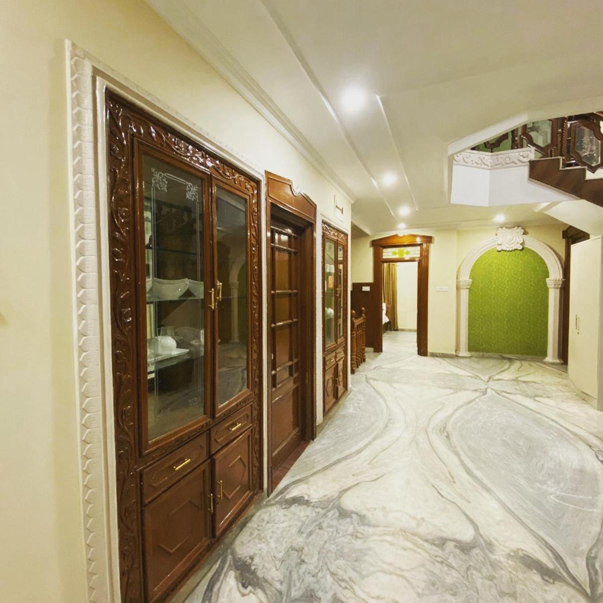 Hotel Kp Suites Metro Hajdarábád Exteriér fotografie