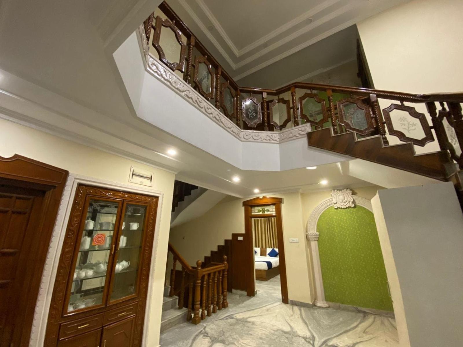 Hotel Kp Suites Metro Hajdarábád Exteriér fotografie