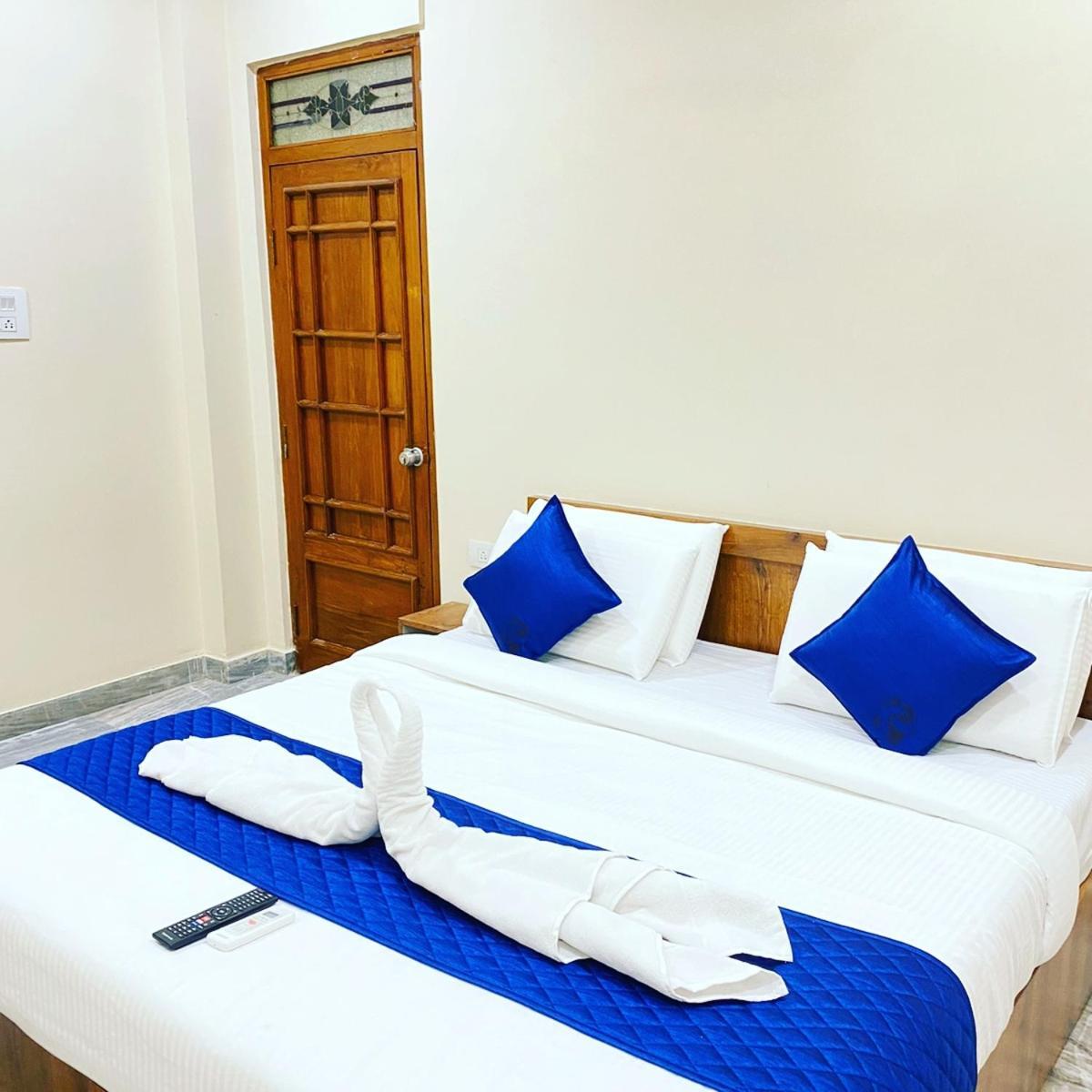 Hotel Kp Suites Metro Hajdarábád Exteriér fotografie